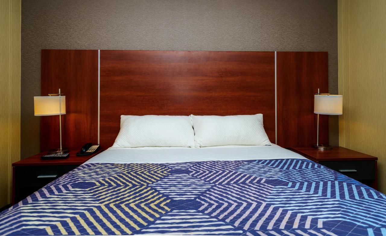 Sky Hotel Flushing/Laguardia Airport Ню Йорк Екстериор снимка
